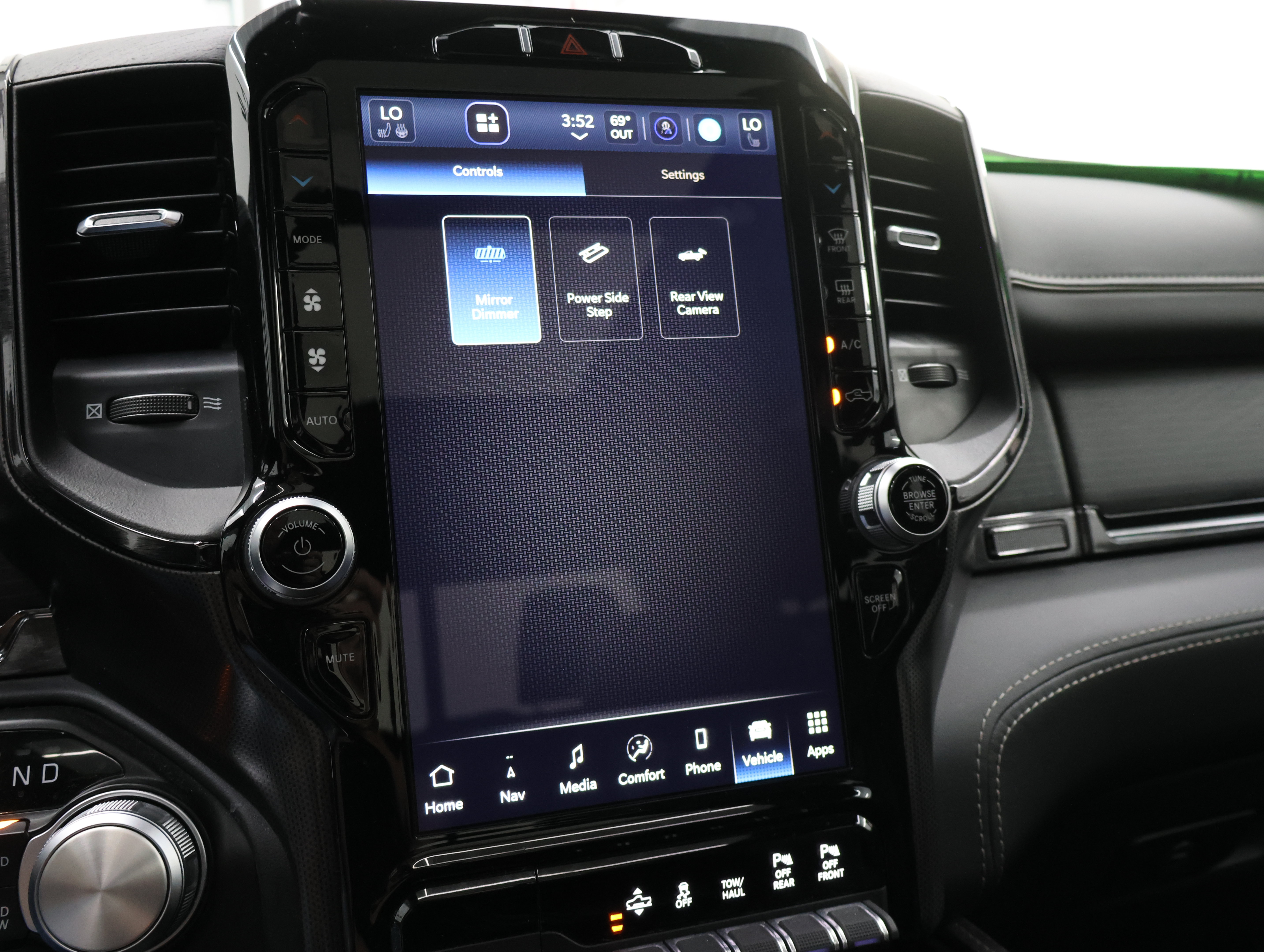 Used 2023 RAM 1500 Limited w/ Night Edition AWD/4WD image 55