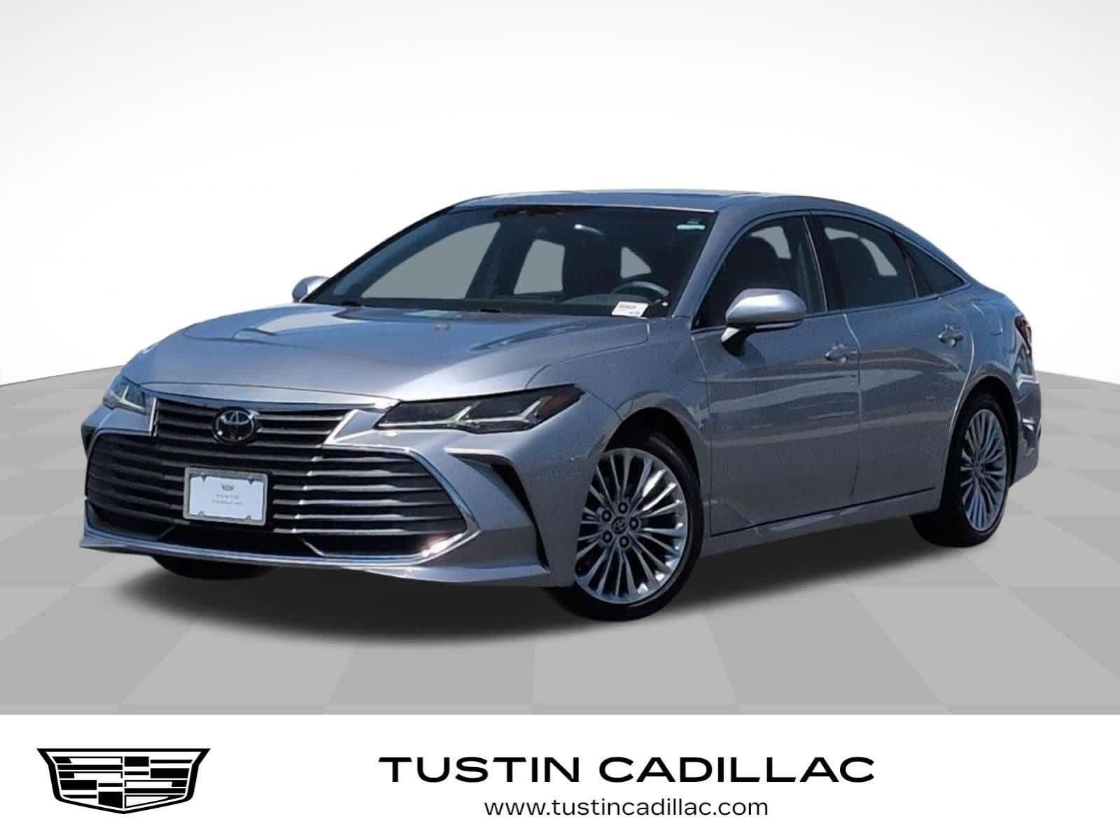 Used 2020 Toyota Avalon Limited w/ All Weather Liner Package FWD image 1