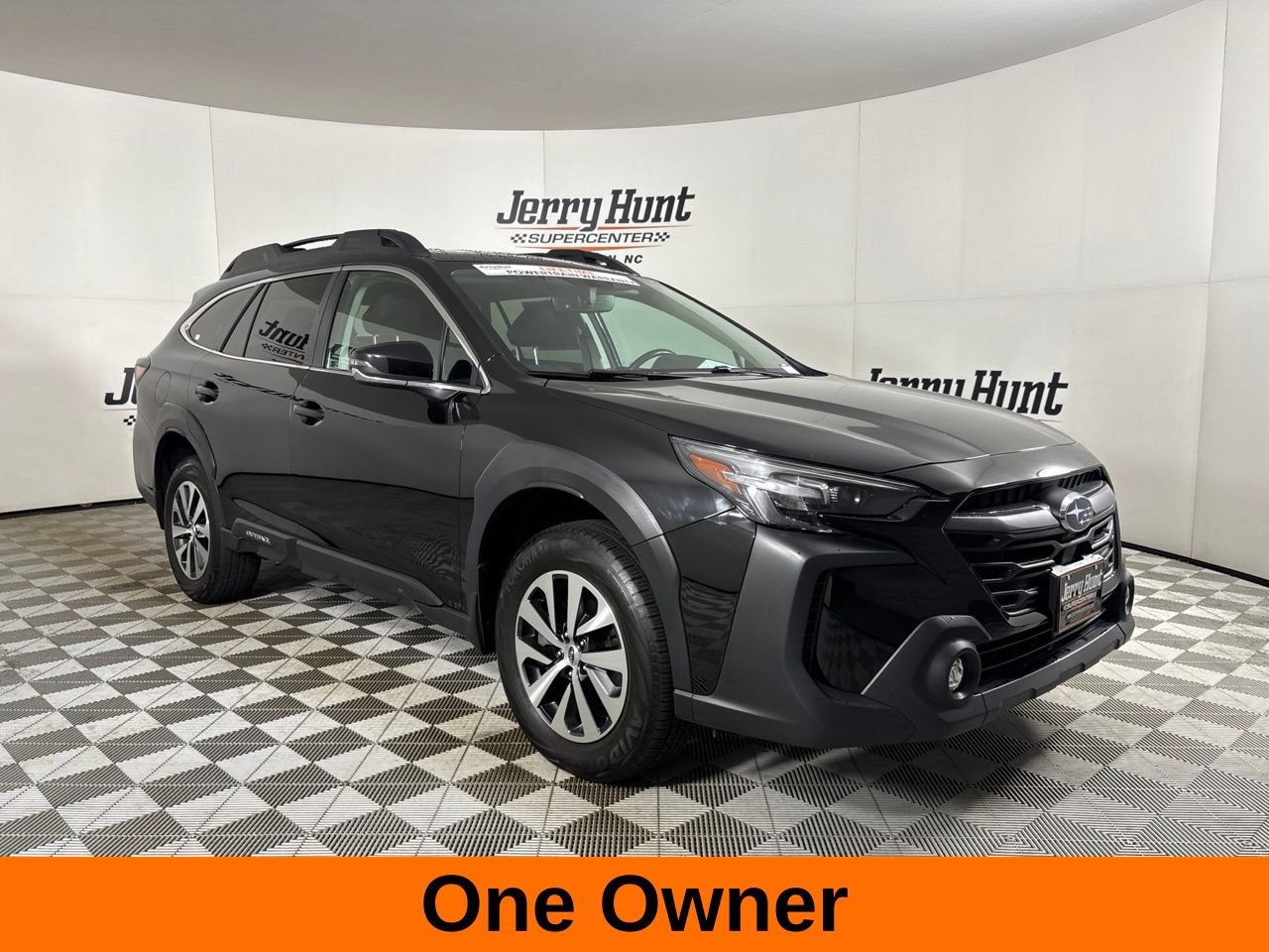 Used 2024 Subaru Outback Premium AWD/4WD image 4