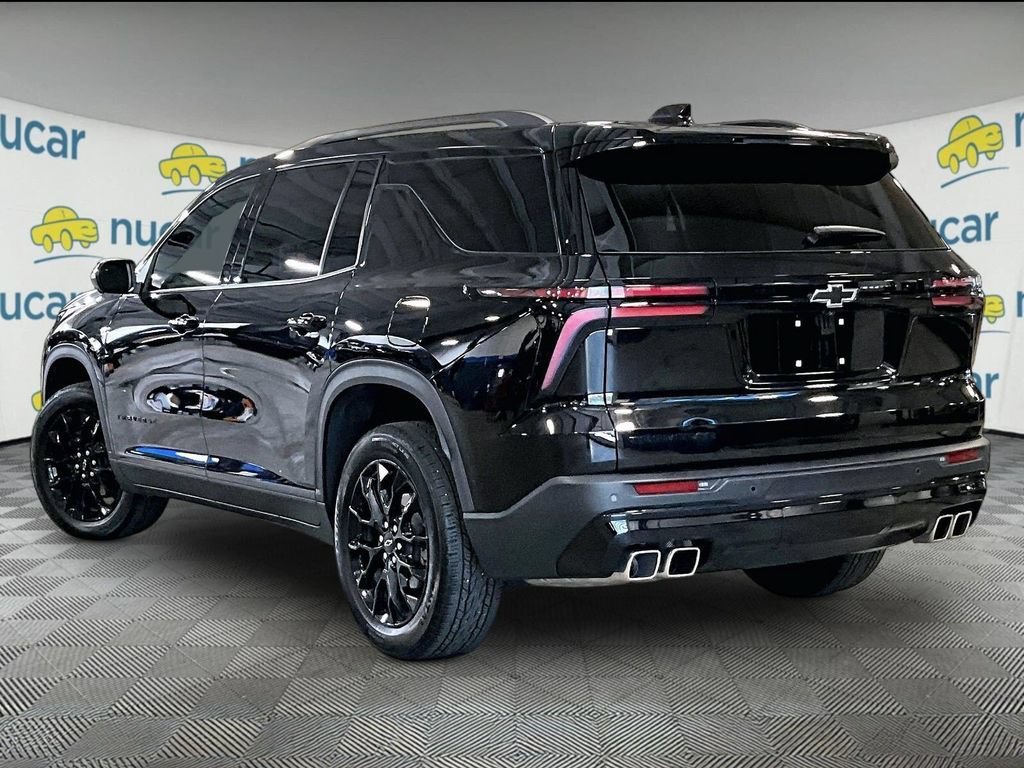 Used 2024 Chevrolet Traverse LT w/ Midnight/Sport Edition FWD image 4