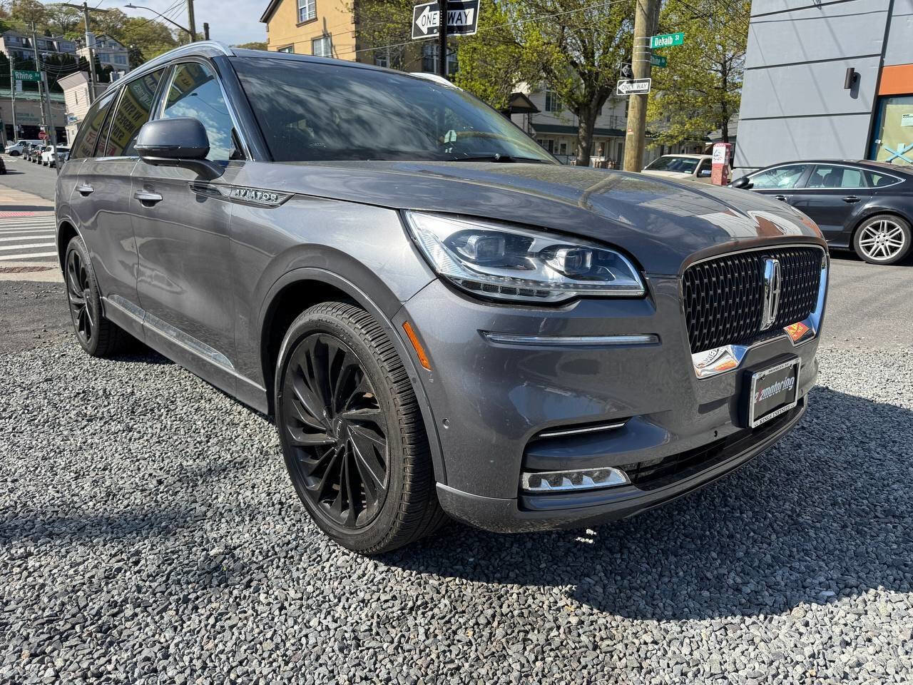 Used 2021 Lincoln Aviator Reserve w/ Equipment Group 210A AWD/4WD image 3