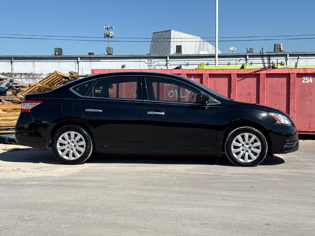 Used 2015 Nissan Sentra SV FWD image 7