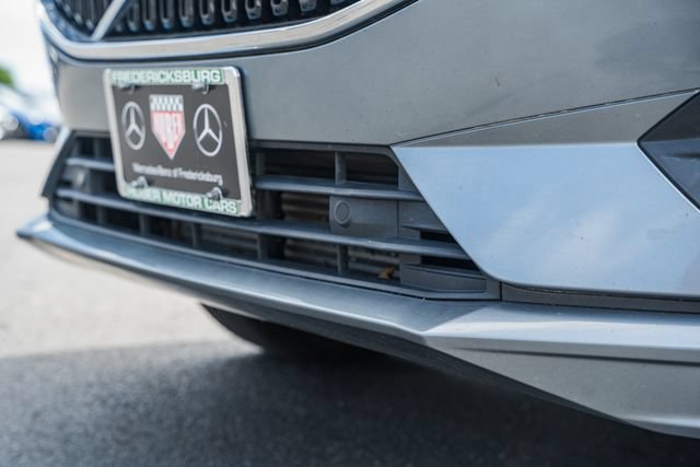 Used 2020 Volvo XC60 T6 Momentum w/ Protection Package Premier AWD/4WD image 17