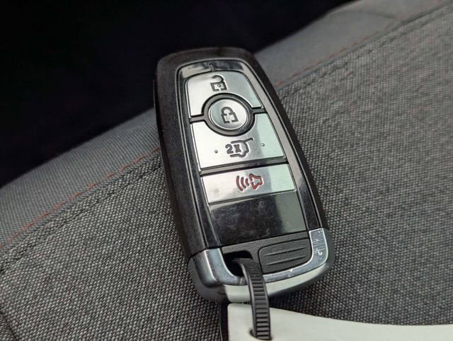 Used 2025 Ford Explorer Active image 30