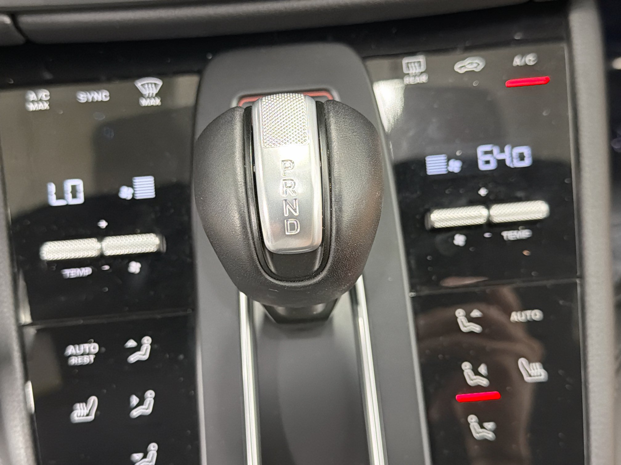 Certified 2026 Porsche Macan S AWD/4WD image 26