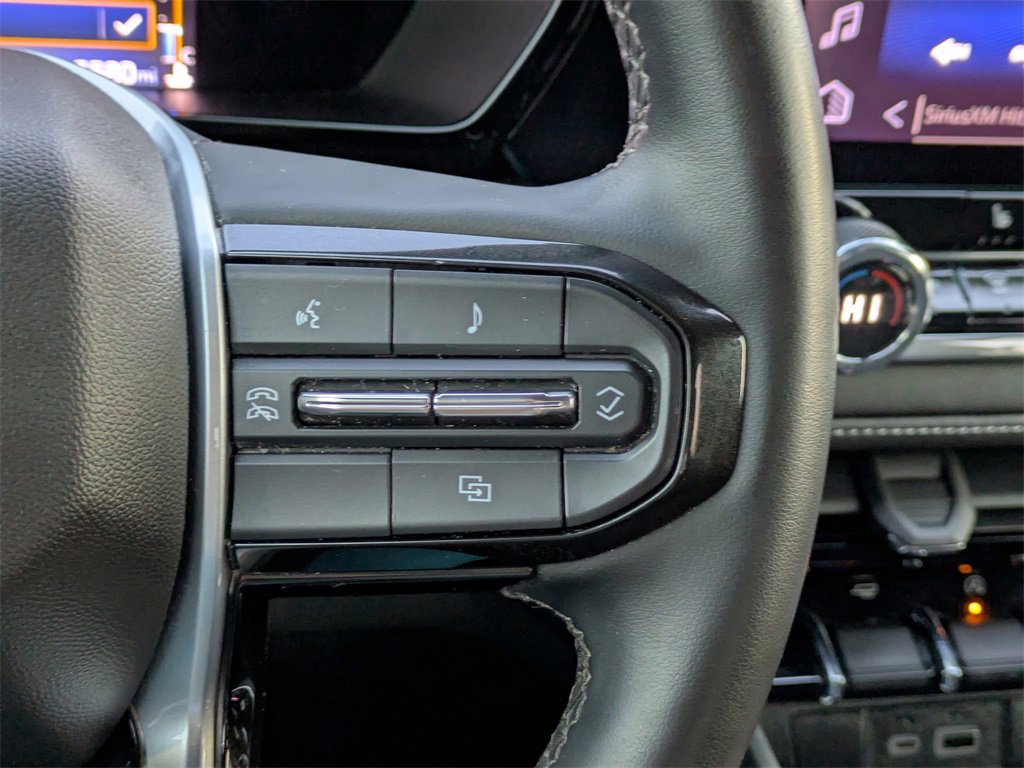 Used 2023 Chevrolet Colorado LT w/ LT Convenience Package II image 27