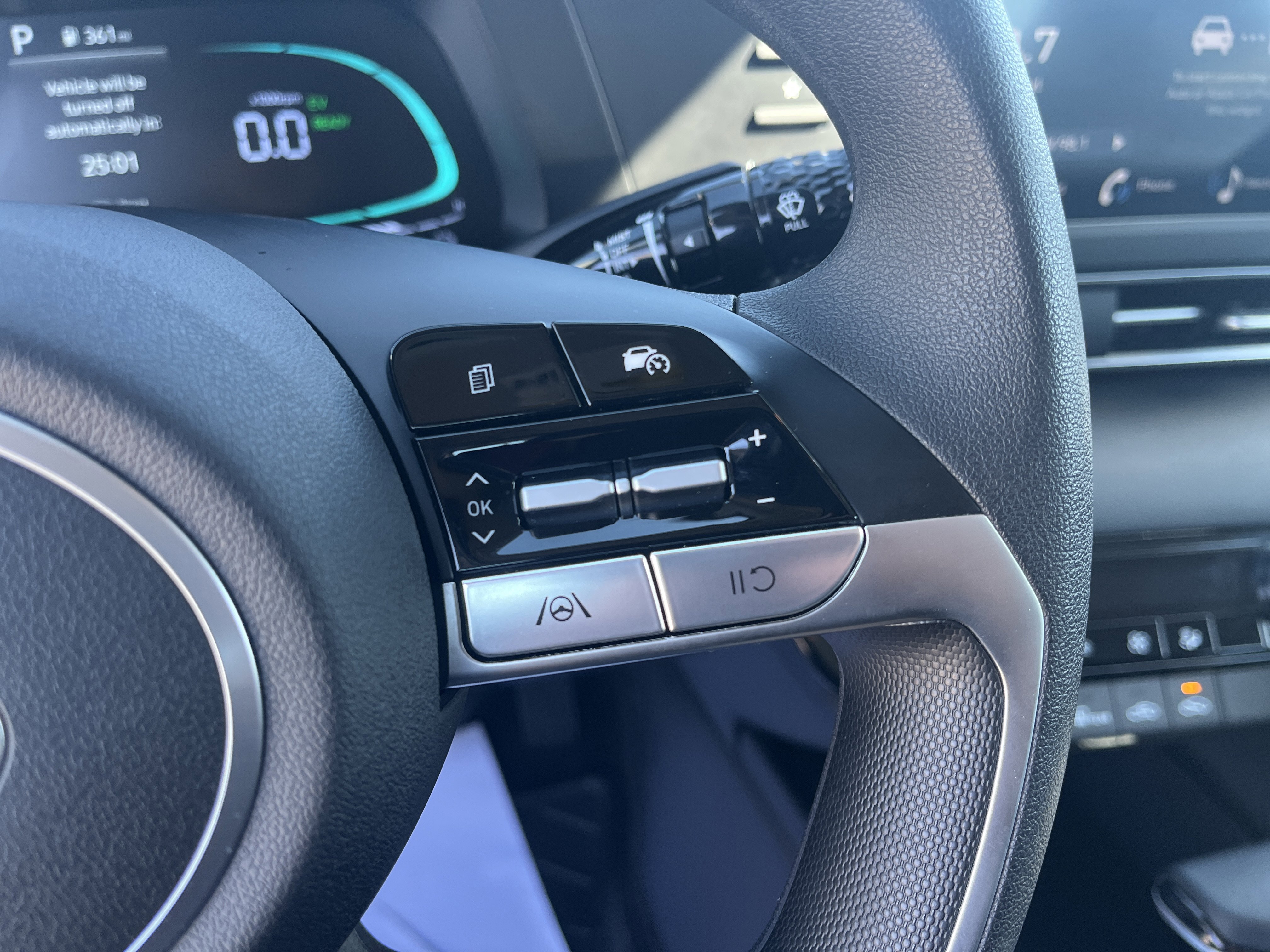 Used 2025 Hyundai Elantra Blue FWD image 20