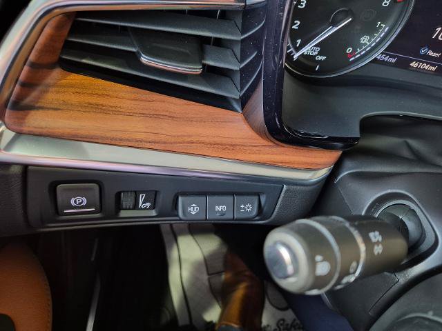 Certified 2023 Cadillac XT5 Premium Luxury w/ Technology Package AWD/4WD image 24