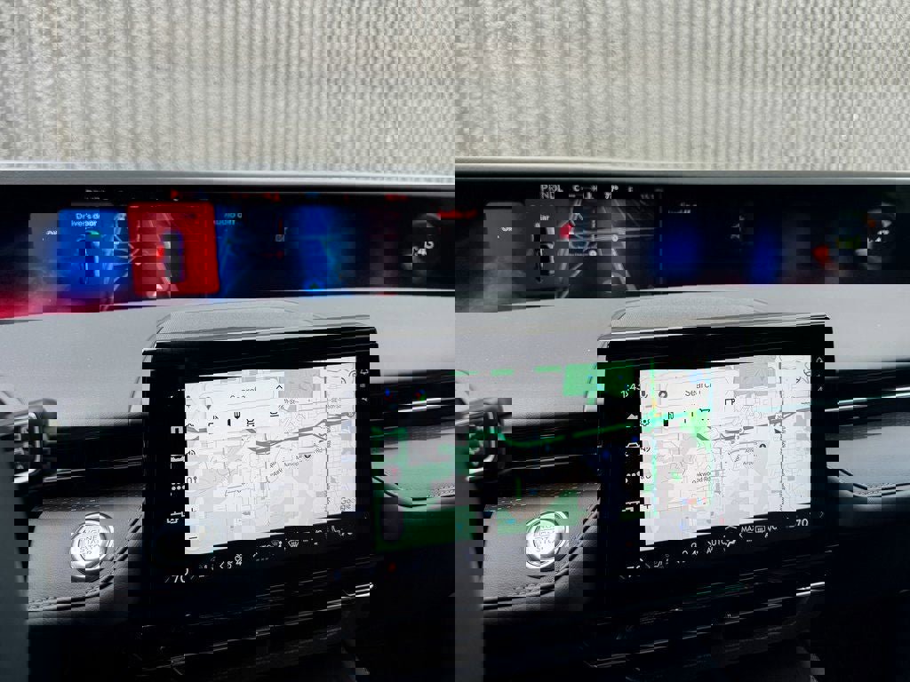 New 2025 Lincoln Nautilus Premier w/ Equipment Group 102A AWD/4WD image 31