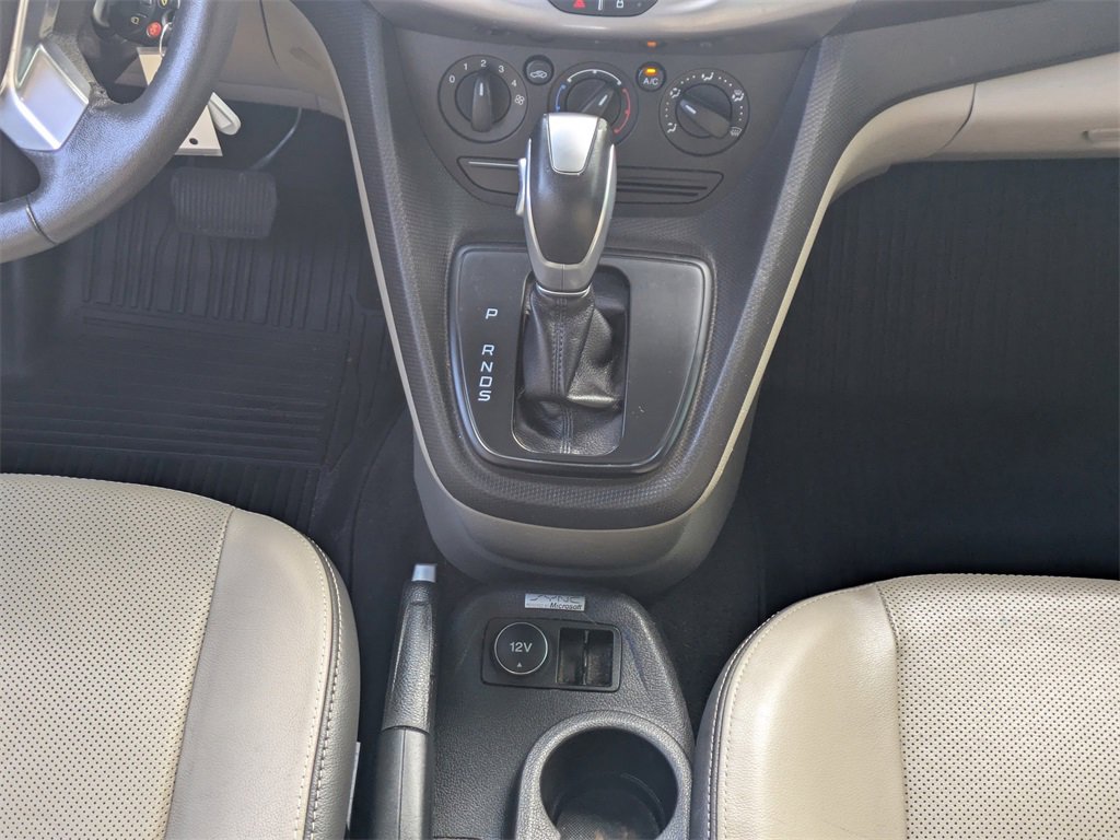 Used 2015 Ford Transit Connect XLT image 19