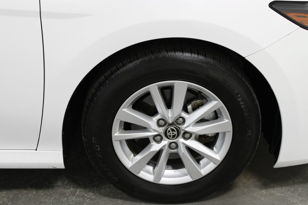 Used 2025 Toyota Camry LE FWD image 48