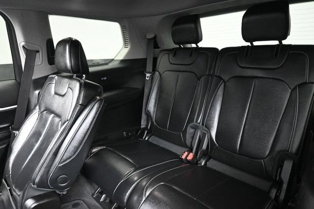 Used 2021 Jeep Grand Cherokee L Limited AWD/4WD image 21