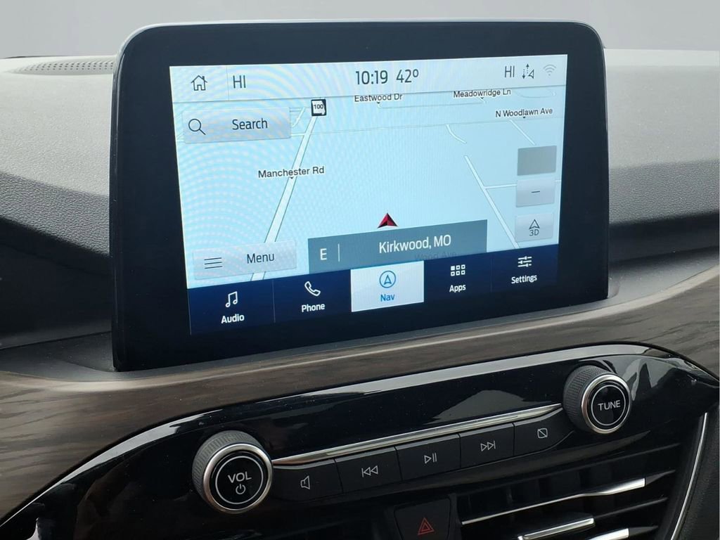 Used 2020 Ford Escape Titanium image 8