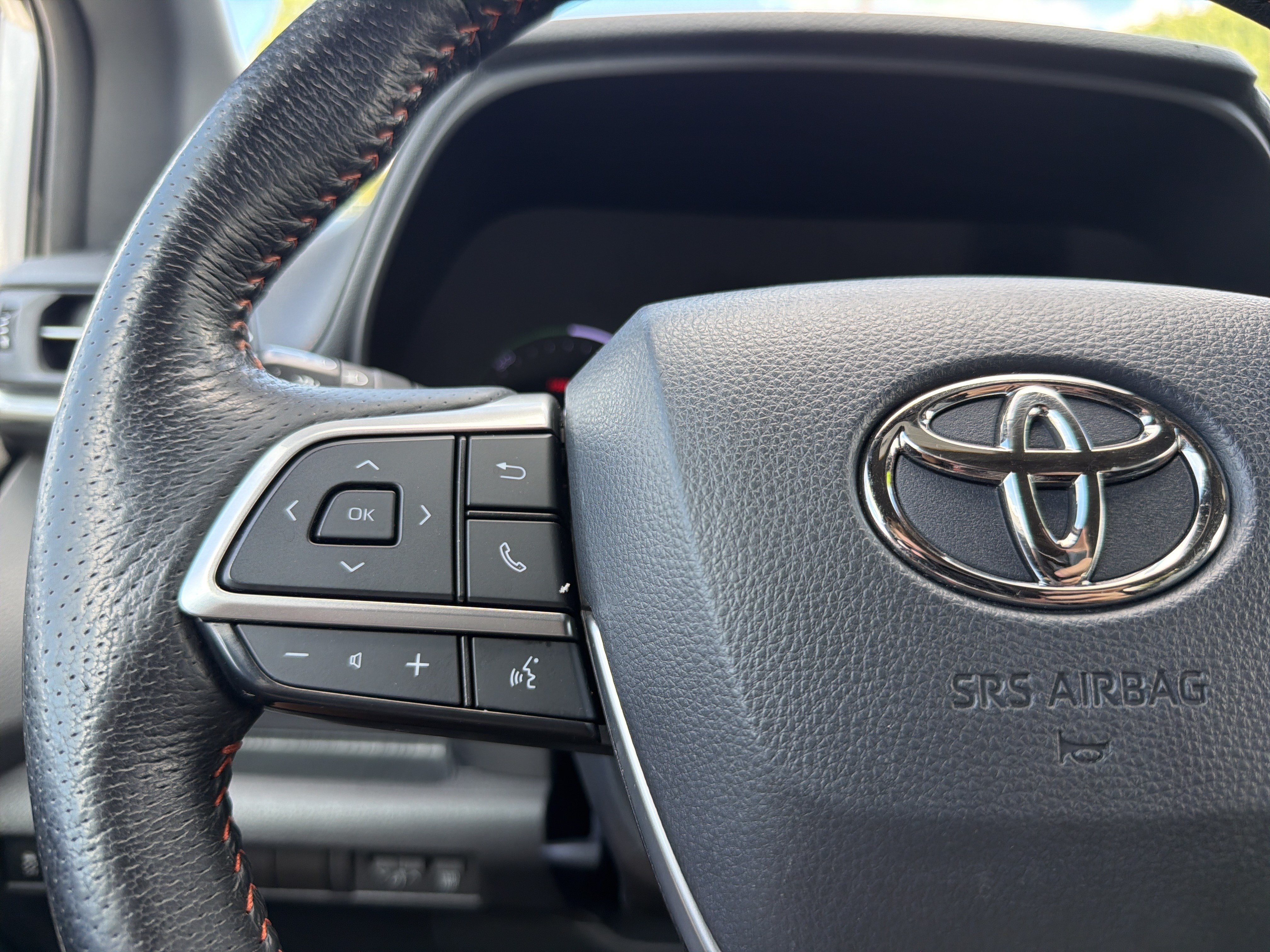 Used 2022 Toyota Sienna XSE FWD image 10