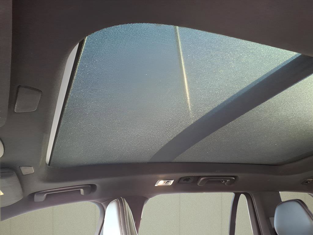 Used 2019 Volvo XC90 T5 R-Design w/ Protection Package image 12