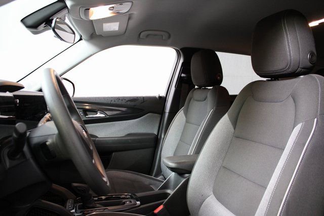 Used 2025 Chevrolet TrailBlazer LT image 13