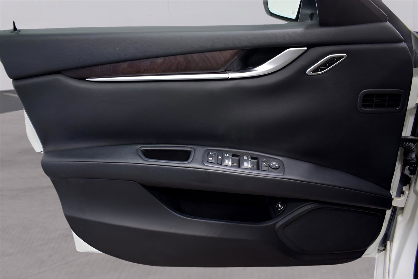 Used 2014 Maserati Ghibli image 7