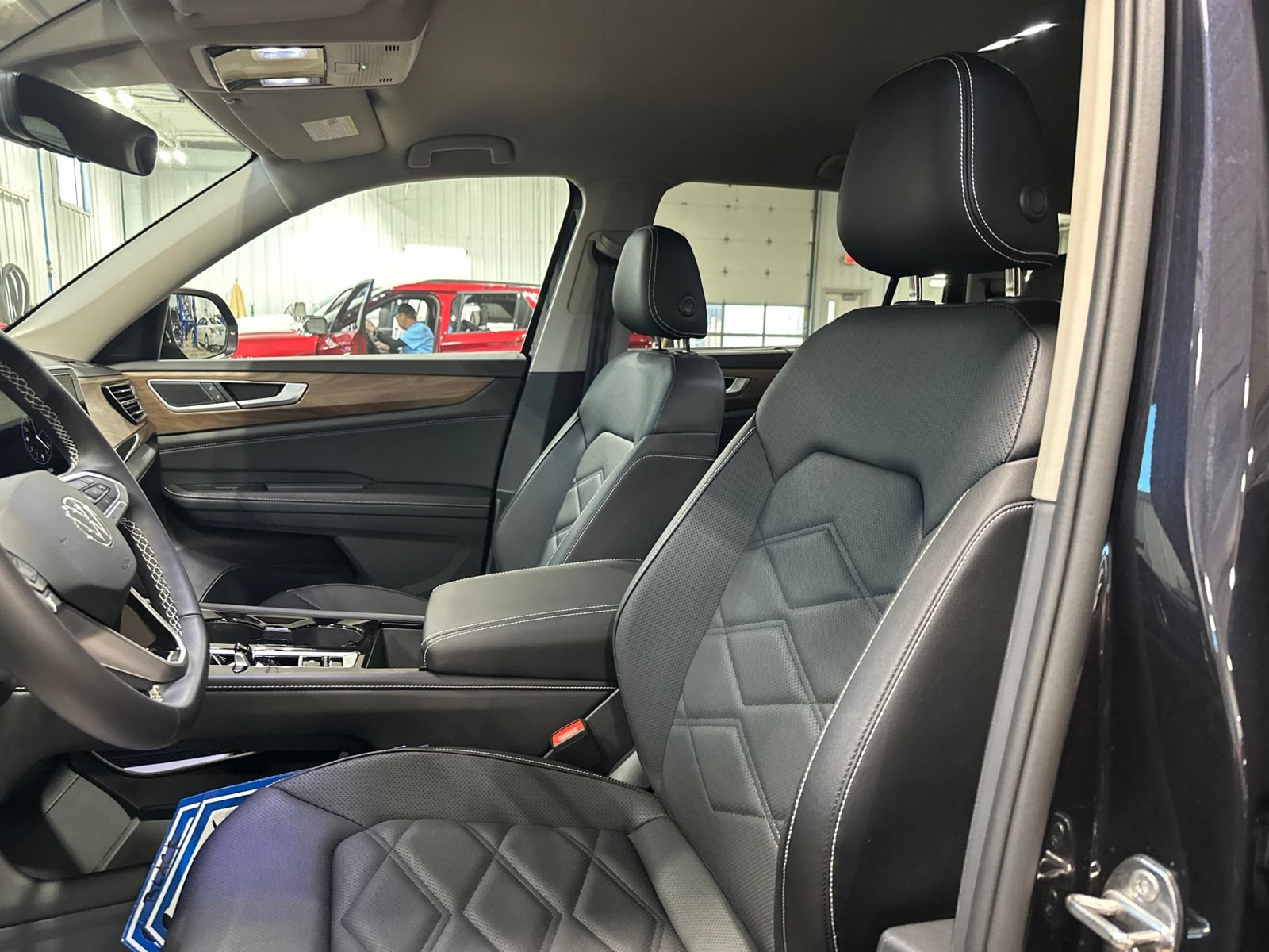 Certified 2026 Volkswagen Atlas SE AWD/4WD image 12