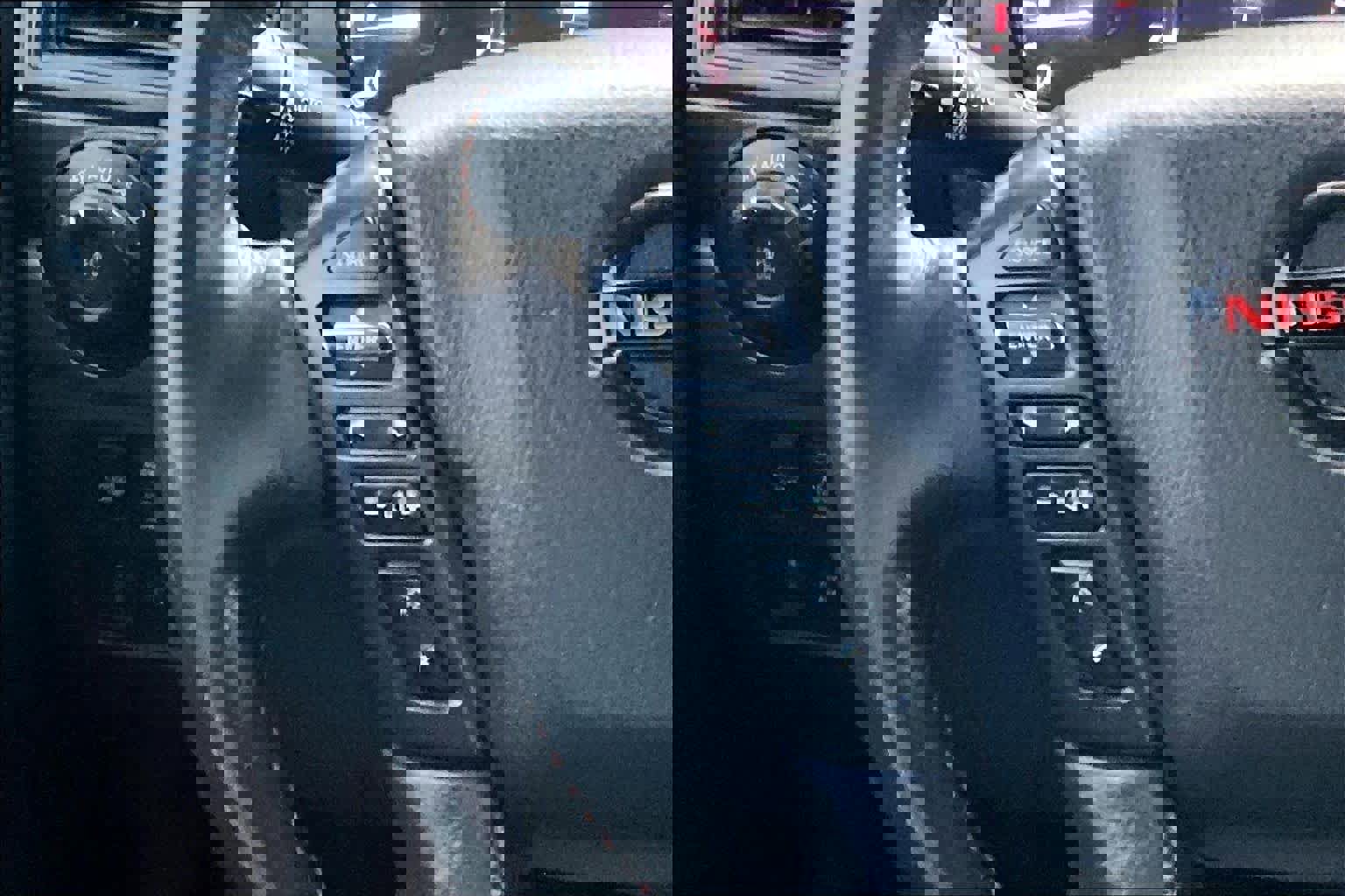 Used 2021 Nissan Titan PRO-4X w/ Pro-4x Convenience Package image 25