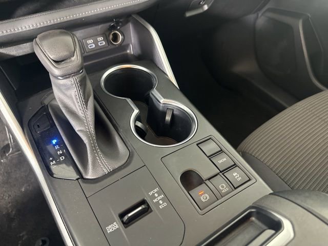 Used 2023 Toyota Highlander L image 17
