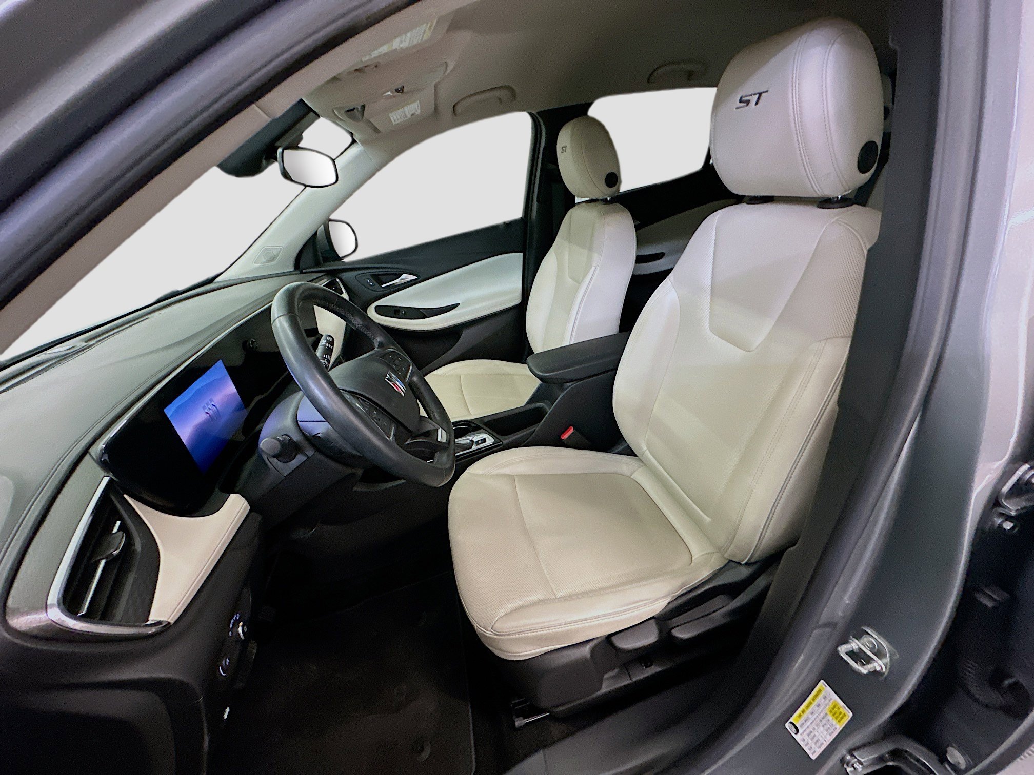 Used 2024 Buick Encore GX Sport Touring image 13