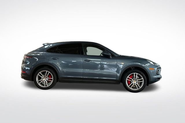 Used 2020 Porsche Cayenne S image 3