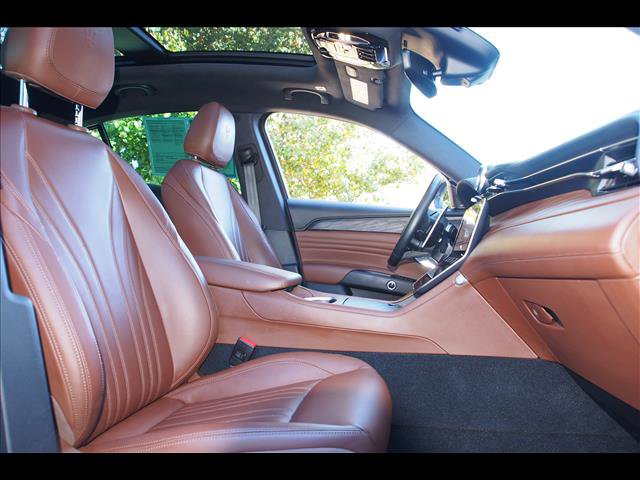 Used 2023 Maserati Grecale GT image 12