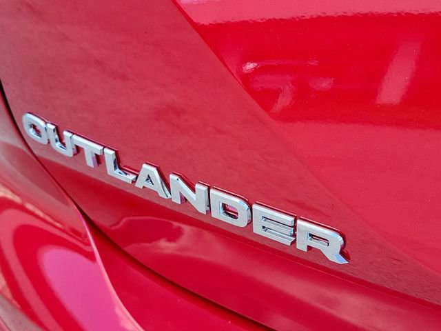 New 2026 Mitsubishi Outlander SE image 10