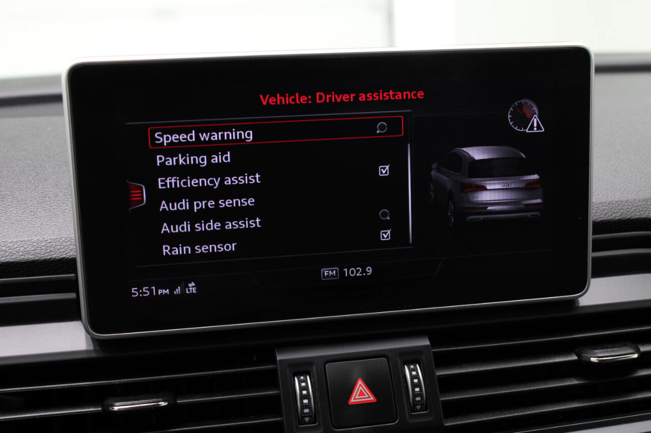 Used 2019 Audi SQ5 Premium Plus w/ Premium Plus Package image 60