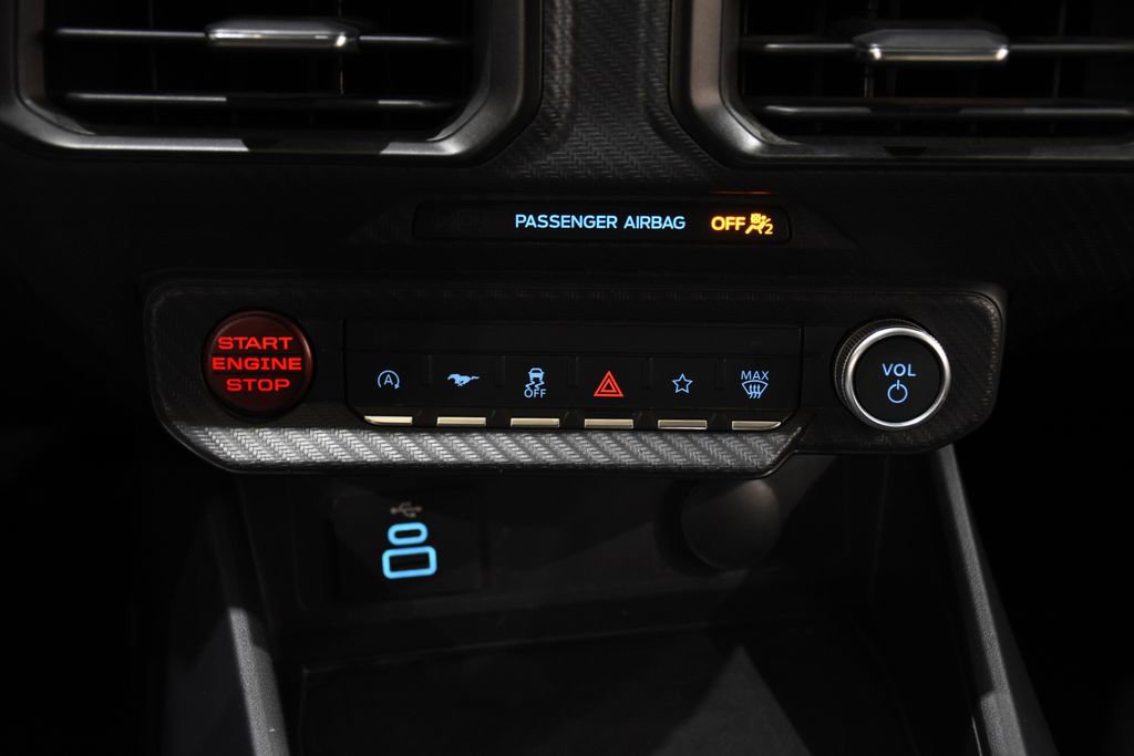 Used 2024 Ford Mustang Convertible image 27