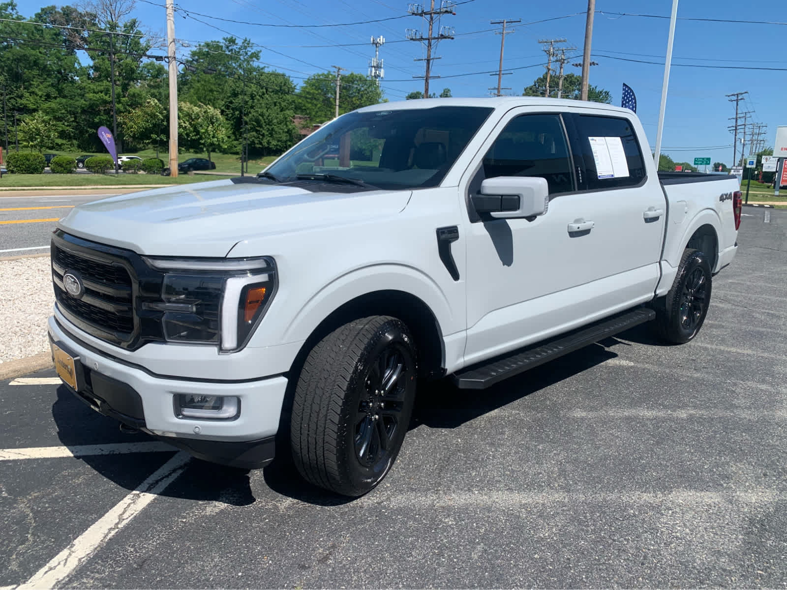 Used 2024 Ford F150 Lariat AWD/4WD image 3