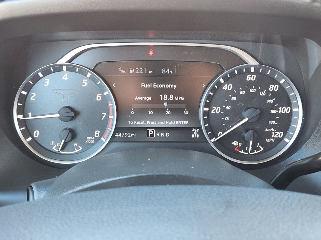 Used 2024 Nissan Titan SV w/ SV Convenience Package image 12