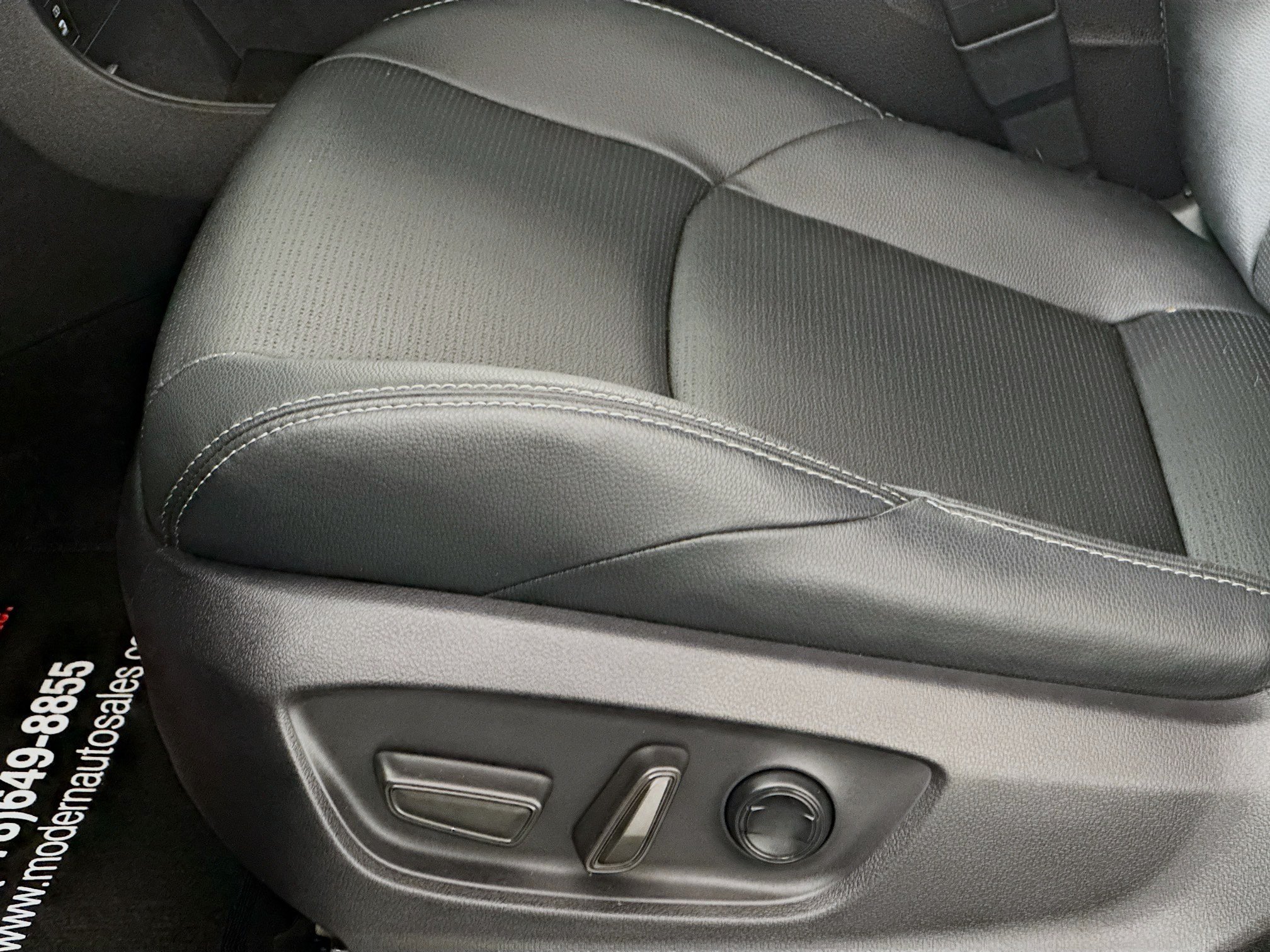 Used 2023 Subaru Solterra AWD image 20