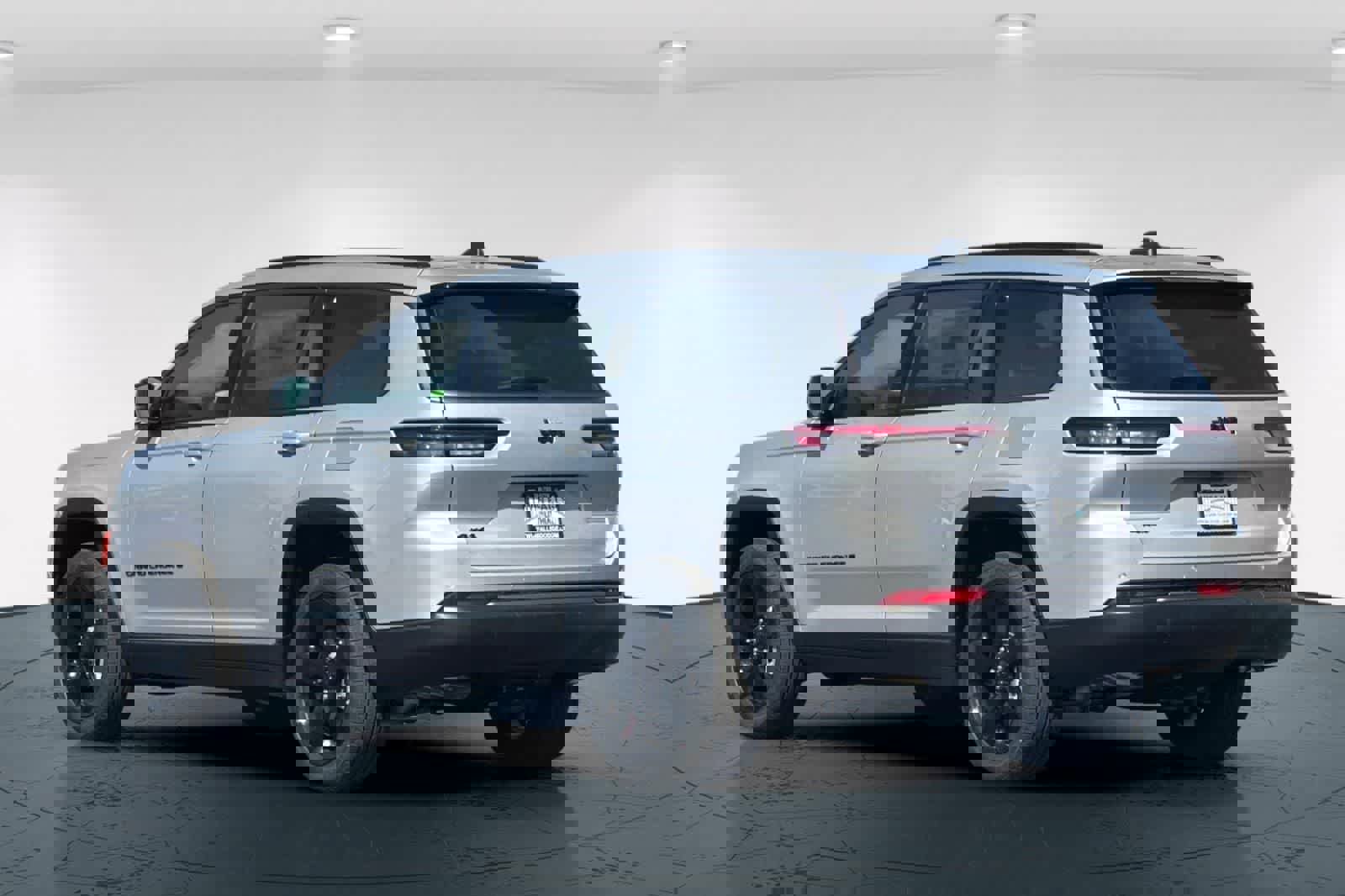 New 2026 Jeep Grand Cherokee L Limited image 8