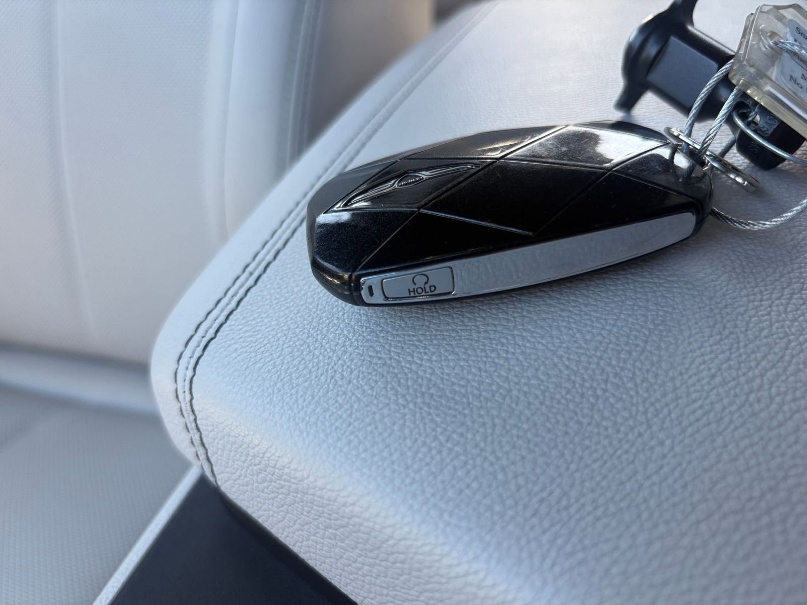 Used 2025 Genesis G70 2.5T image 27