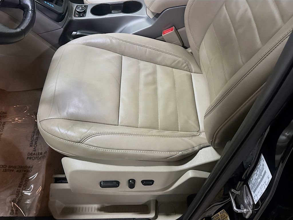 Used 2016 Ford Escape SE w/ SE Leather Comfort Package image 22