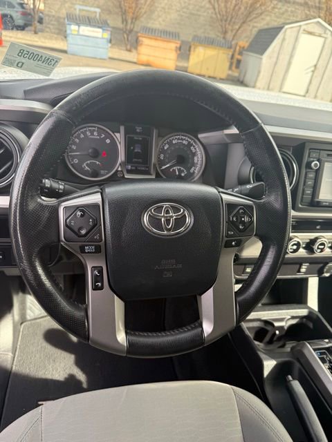 Used 2017 Toyota Tacoma SR5 image 20