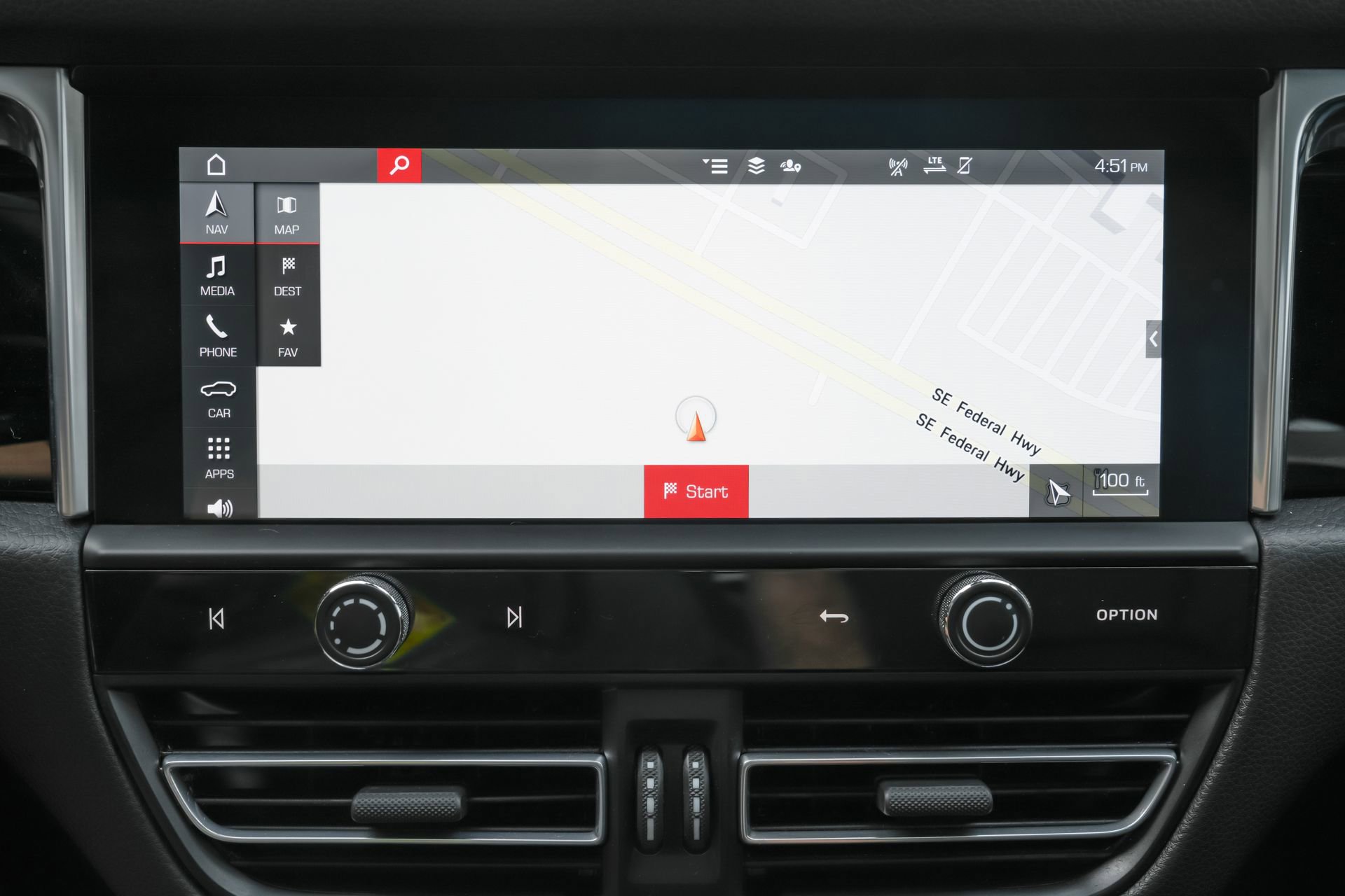 Used 2022 Porsche Macan image 13