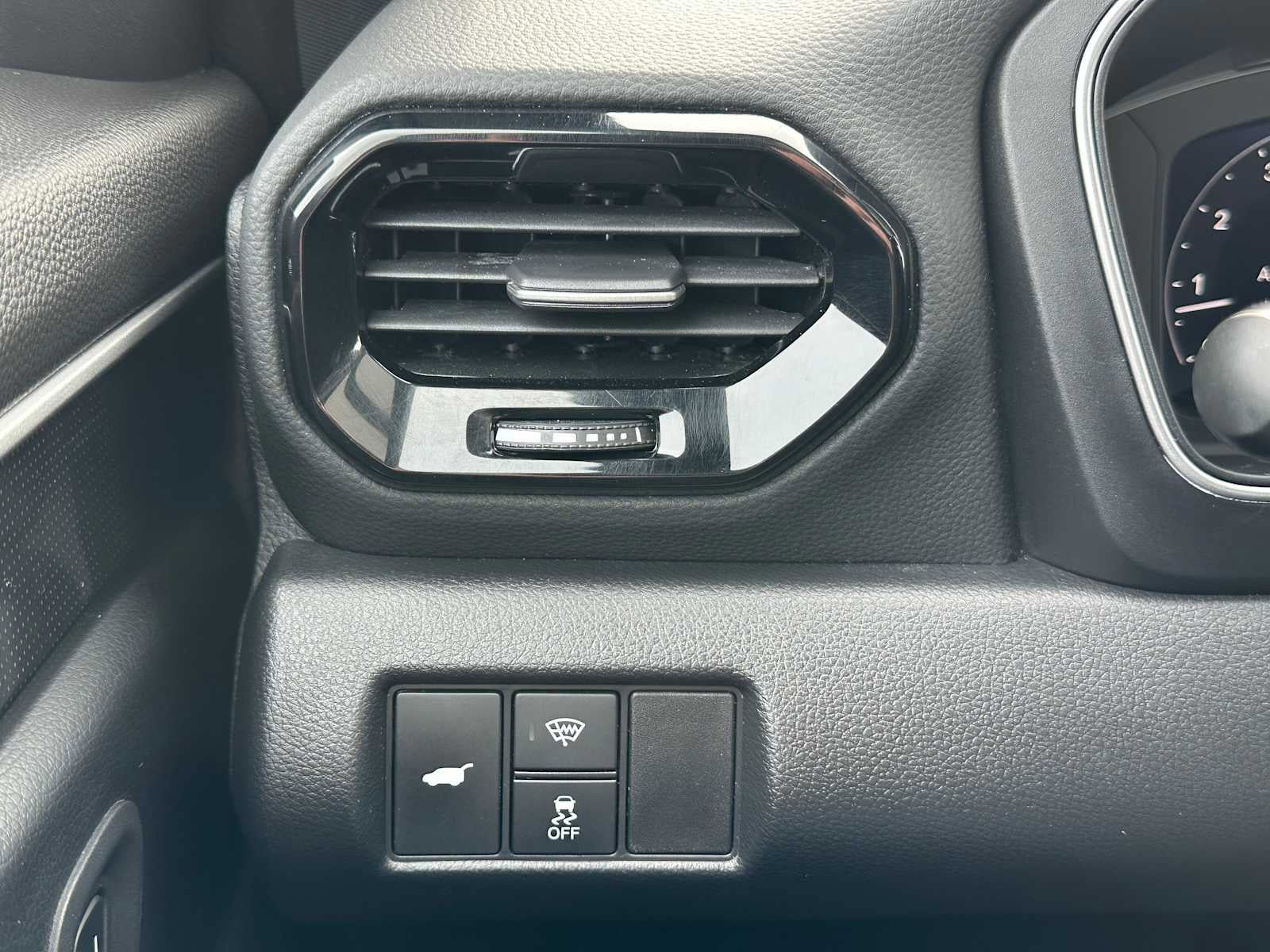 Used 2025 Honda Pilot Black Edition image 39