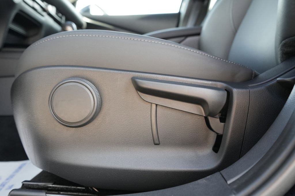 Used 2025 MAZDA CX-30 AWD 2.5 S w/ Select Sport Pkg image 23