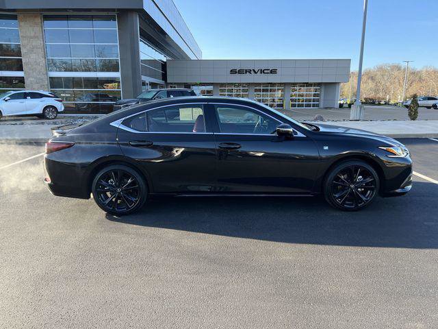 Certified 2025 Lexus ES 350 F Sport image 2