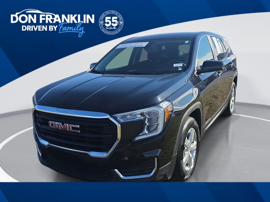 Used 2024 GMC Terrain SLE FWD image 1