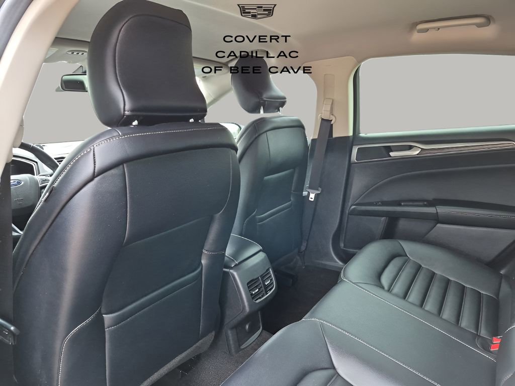 Used 2019 Ford Fusion SEL image 20