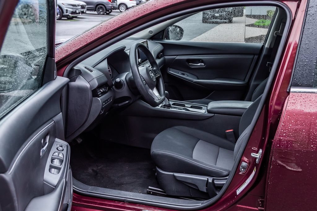 Used 2023 Nissan Sentra SV FWD image 23