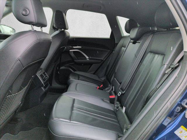 Used 2025 Audi Q5 Premium w/ 19" Wheel Package image 25