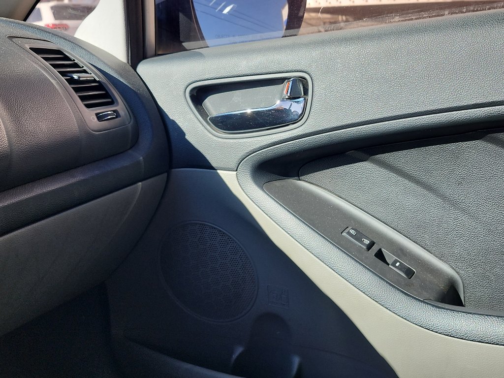 Used 2015 Kia Forte LX image 18