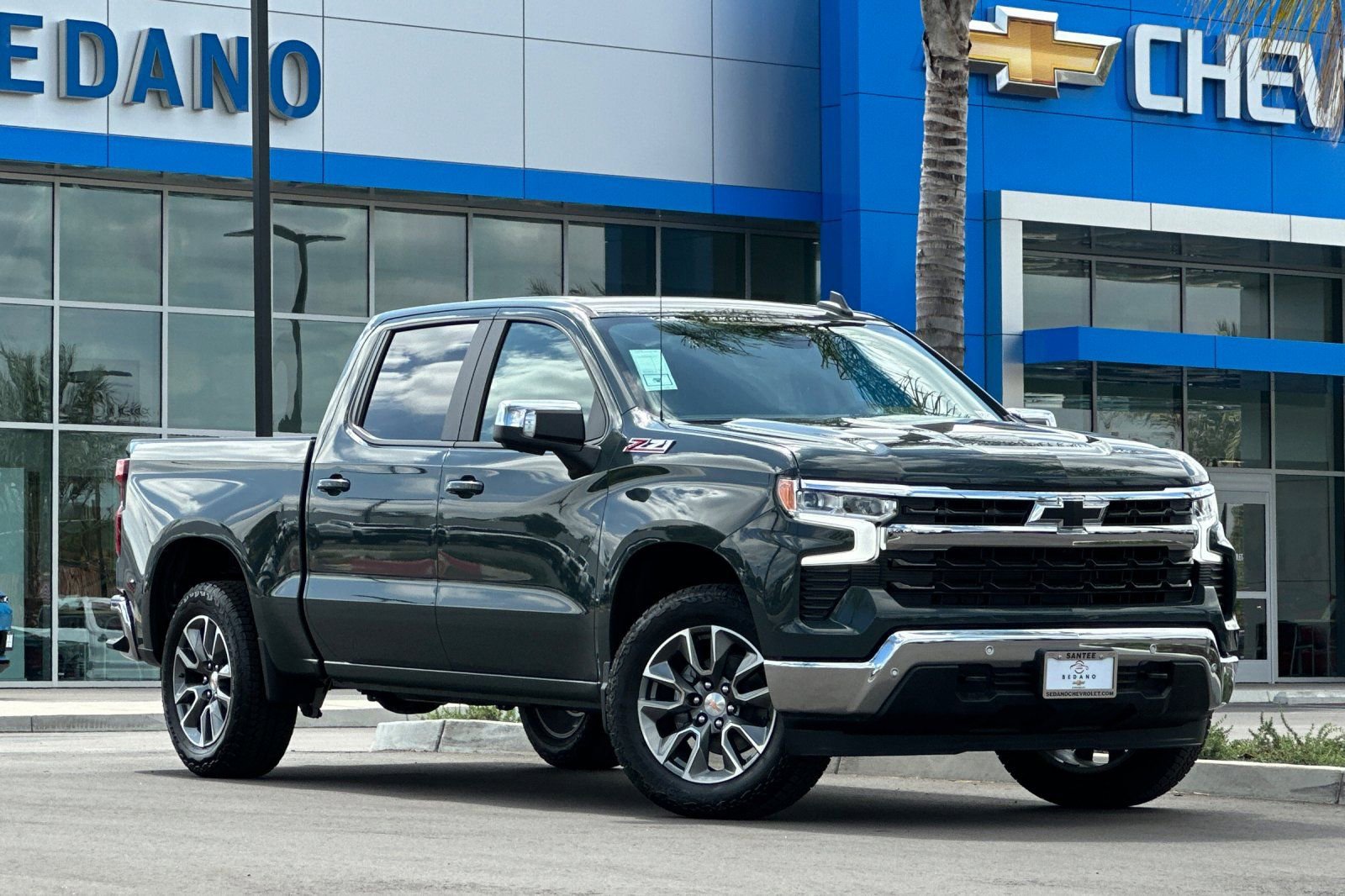 New 2026 Chevrolet Silverado 1500 LT w/ Z71 Off-Road Package image 2