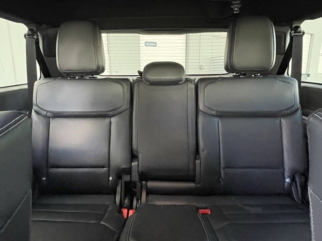 New 2025 Ford Expedition Max Platinum w/ Stealth Appearance Package image 17