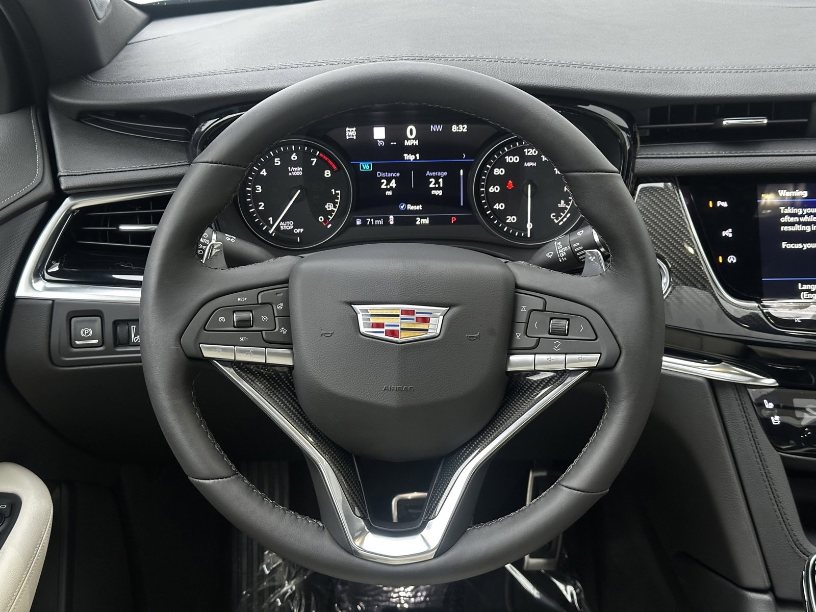 New 2025 Cadillac XT6 Sport w/ Technology Package image 16