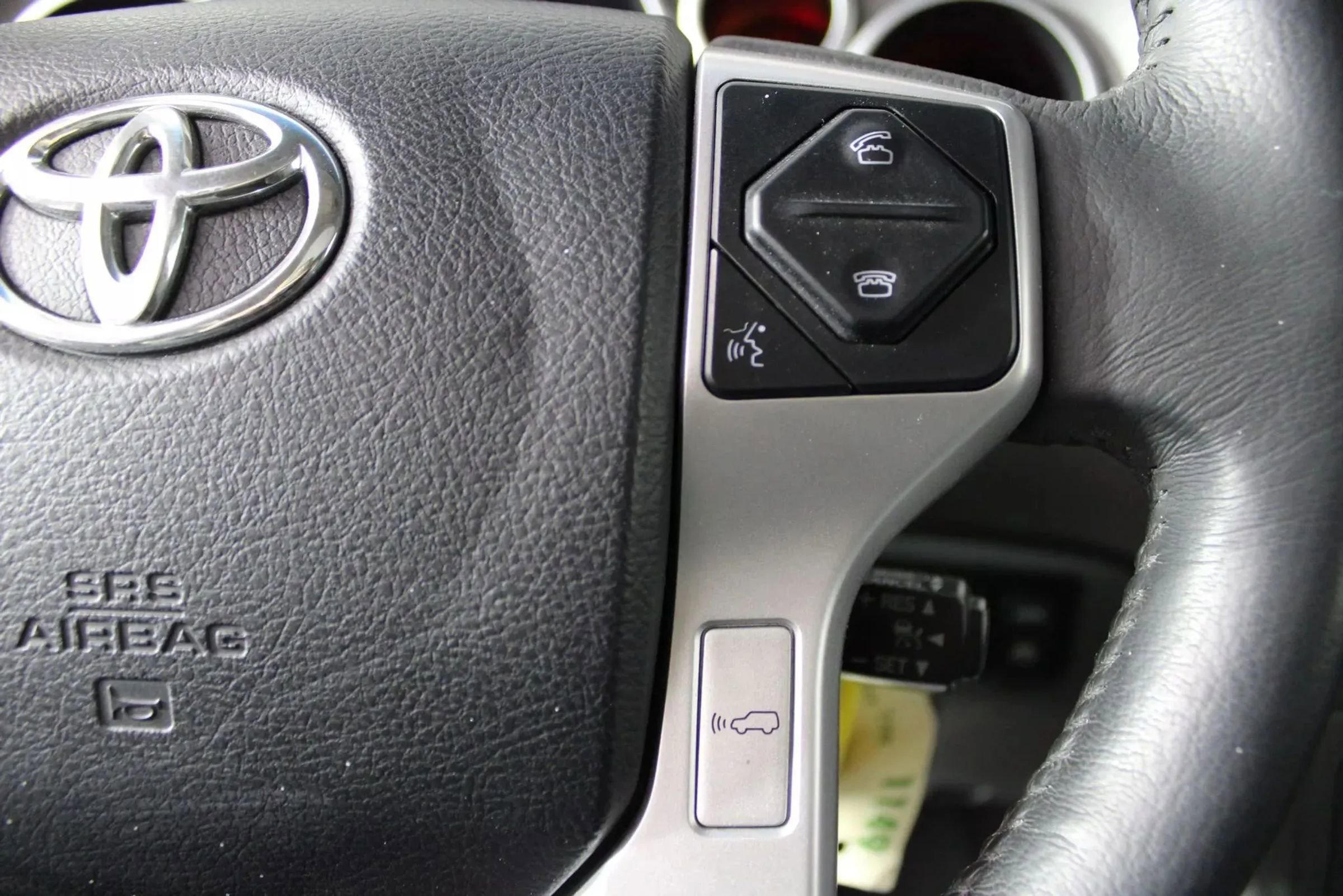 Used 2016 Toyota Sequoia Platinum AWD/4WD image 17